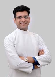 Dr Munish Chopra